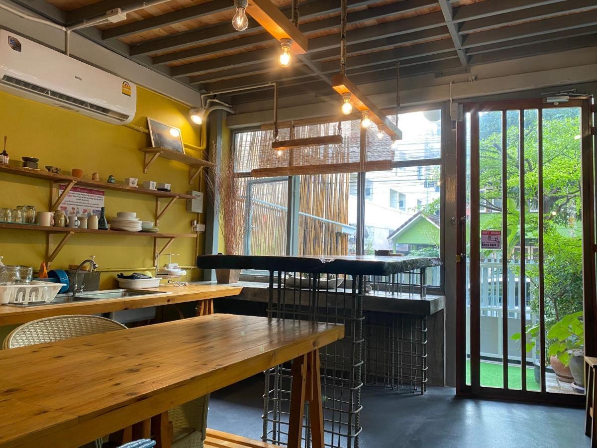 Nesuto Hostel Ramkamhaeng 52 Бангкок Екстер'єр фото