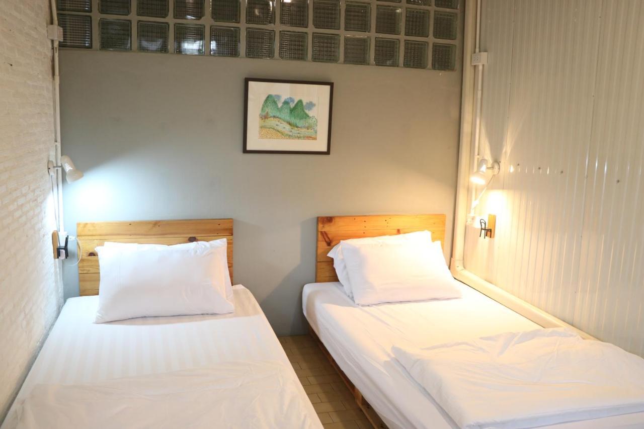Nesuto Hostel Ramkamhaeng 52 Бангкок Екстер'єр фото