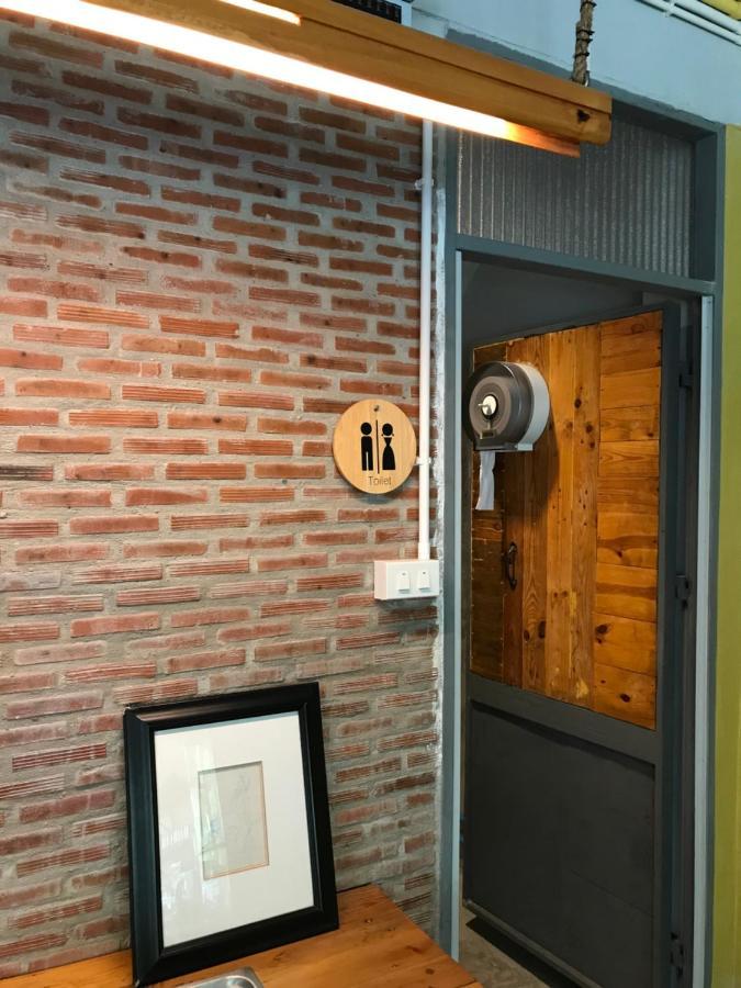 Nesuto Hostel Ramkamhaeng 52 Бангкок Екстер'єр фото